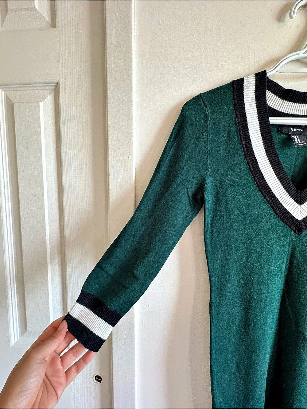 Forever 21 Varsity Striped Sweater Dress Green & Black Size Medium - Picture 7 of 10
